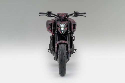 Honda shows V3R prototype at EICMA, 900 cc, V-three