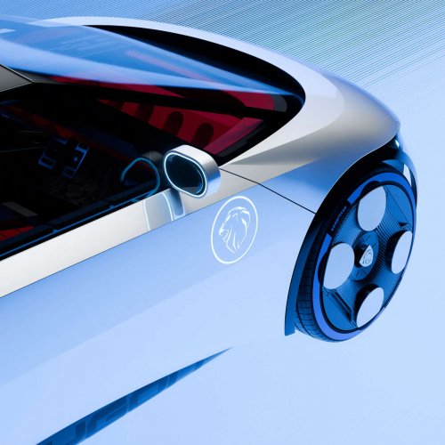 Peugeot Polygon concept shown with Hypersquare steering wheel, steer-by-wire; to feature on next 208?