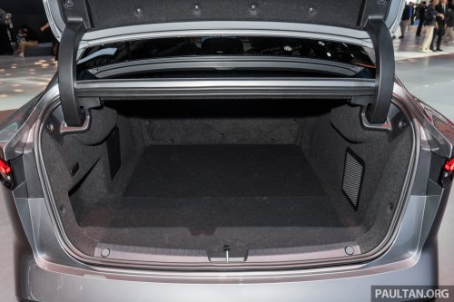 Toyota bZ7 in Guangzhou – sleek large sedan with Huawei motor, 281 PS RWD, HarmonyOS, LiDAR