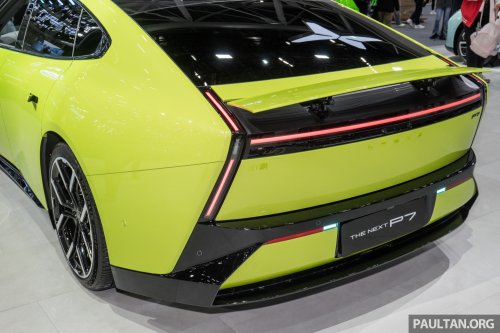 2025 Xpeng P7 in Guangzhou – scissor doors available; up to 594 PS/695 Nm, up to 820 km CLTC