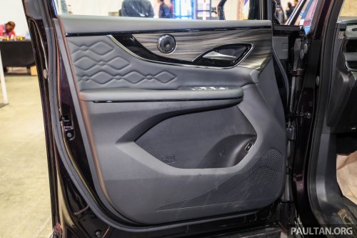 Forthing Friday EV, REEV to launch in Malaysia for RM130k? Dongfeng sub-brand to bring V9 MPV in 2026