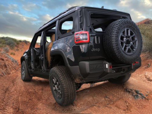 Jeep Recon EV debuts – 650 hp/840 Nm dual-motor off-roader, 100 kWh battery, 400 km estimated range