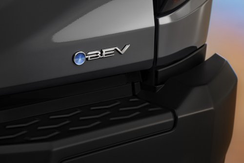 2026 Toyota Hilux Travo – heavy facelift, 2.8L diesel standard, EV with 240 km WLTP range, RM99k-RM192k