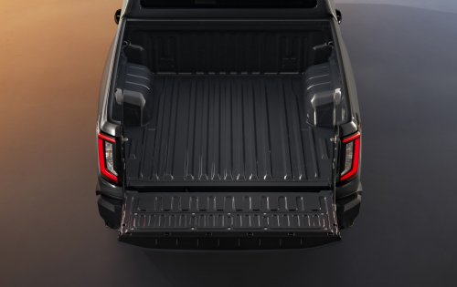 2026 Toyota Hilux Travo – heavy facelift, 2.8L diesel standard, EV with 240 km WLTP range, RM99k-RM192k