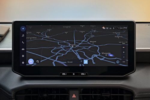 2026 Toyota Hilux Travo – heavy facelift, 2.8L diesel standard, EV with 240 km WLTP range, RM99k-RM192k