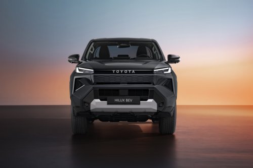 2026 Toyota Hilux Travo – heavy facelift, 2.8L diesel standard, EV with 240 km WLTP range, RM99k-RM192k