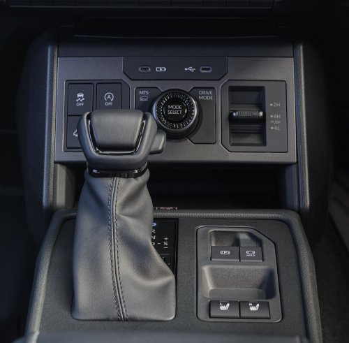 2026 Toyota Hilux Travo – heavy facelift, 2.8L diesel standard, EV with 240 km WLTP range, RM99k-RM192k