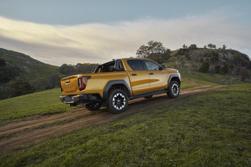 2026 Toyota Hilux Travo – heavy facelift, 2.8L diesel standard, EV with 240 km WLTP range, RM99k-RM192k