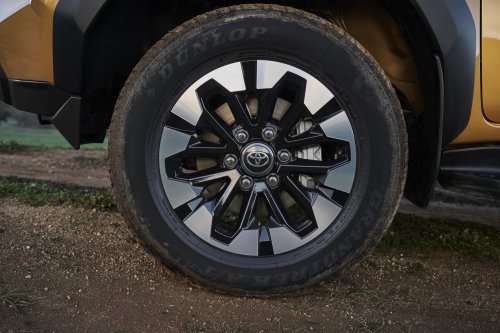 2026 Toyota Hilux Travo – heavy facelift, 2.8L diesel standard, EV with 240 km WLTP range, RM99k-RM192k