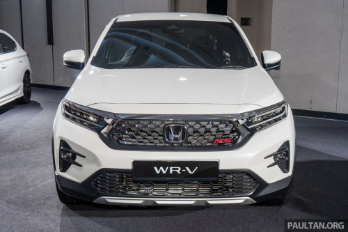 Honda Malaysia’s first two 25th Anniversary contest winners receive City Hatchback RS and WR-V RS