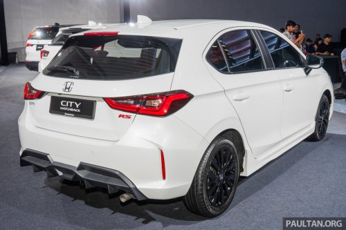 Honda Malaysia’s first two 25th Anniversary contest winners receive City Hatchback RS and WR-V RS