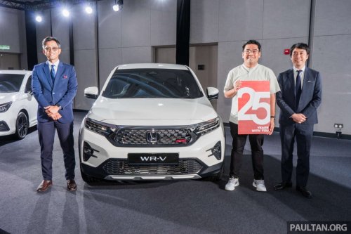Honda Malaysia’s first two 25th Anniversary contest winners receive City Hatchback RS and WR-V RS