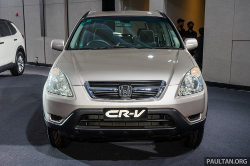 Honda Malaysia’s first two 25th Anniversary contest winners receive City Hatchback RS and WR-V RS