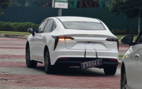 JMEV Yi/Elight spotted in Malaysia – Honda Civic-sized EV sedan; up to 231 PS, 550 km CLTC; launch soon?