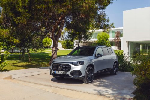2026 Mercedes-Benz GLB – 7-seat EV SUV, up to 631 km, 320 kW DC charging, 400V optional, hybrid later