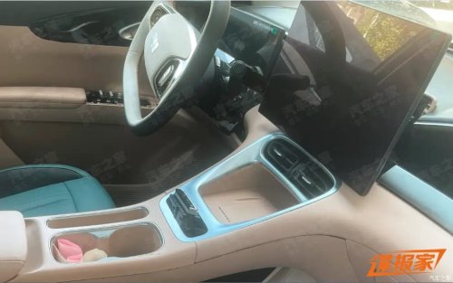 2027 Geely Xingyuan/EX2 spied – new wheels, column shifter; more range for Proton eMas 5 twin?