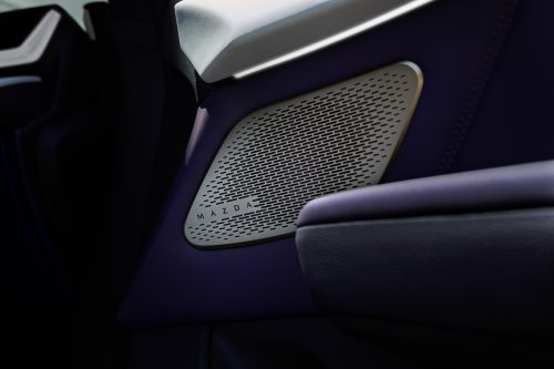 Mazda CX-6e – global EZ-60 is EV-only with 190 PS, 484 km WLTP range, 195 kW DC fast charging