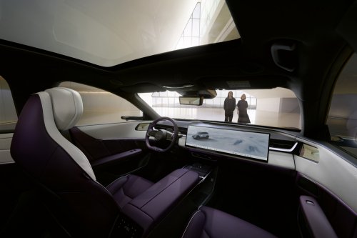 Mazda CX-6e – global EZ-60 is EV-only with 190 PS, 484 km WLTP range, 195 kW DC fast charging