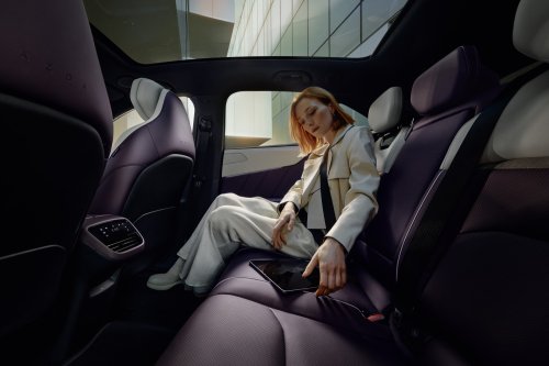 Mazda CX-6e – global EZ-60 is EV-only with 190 PS, 484 km WLTP range, 195 kW DC fast charging