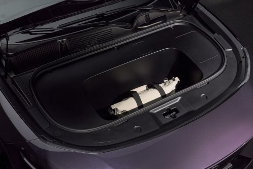 Mazda CX-6e – global EZ-60 is EV-only with 190 PS, 484 km WLTP range, 195 kW DC fast charging