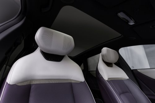 Mazda CX-6e – global EZ-60 is EV-only with 190 PS, 484 km WLTP range, 195 kW DC fast charging