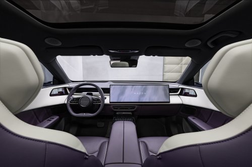 Mazda CX-6e – global EZ-60 is EV-only with 190 PS, 484 km WLTP range, 195 kW DC fast charging