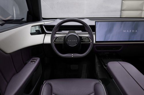 Mazda CX-6e – global EZ-60 is EV-only with 190 PS, 484 km WLTP range, 195 kW DC fast charging