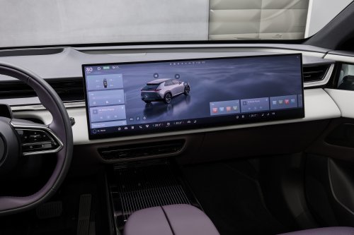 Mazda CX-6e – global EZ-60 is EV-only with 190 PS, 484 km WLTP range, 195 kW DC fast charging