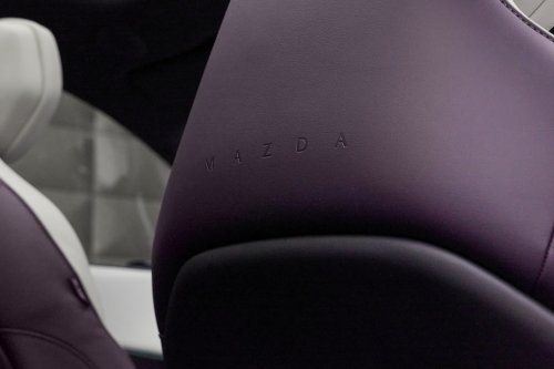 Mazda CX-6e – global EZ-60 is EV-only with 190 PS, 484 km WLTP range, 195 kW DC fast charging