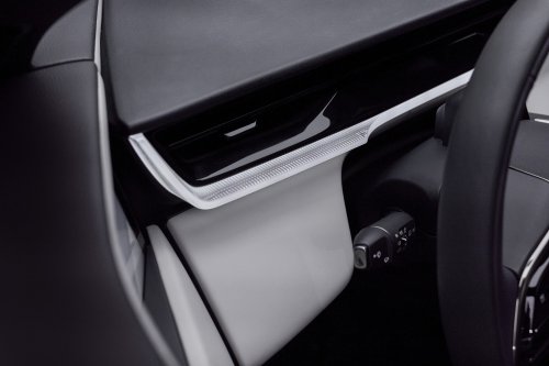 Mazda CX-6e – global EZ-60 is EV-only with 190 PS, 484 km WLTP range, 195 kW DC fast charging