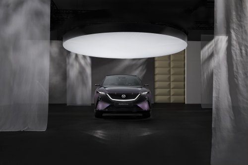 Mazda CX-6e – global EZ-60 is EV-only with 190 PS, 484 km WLTP range, 195 kW DC fast charging