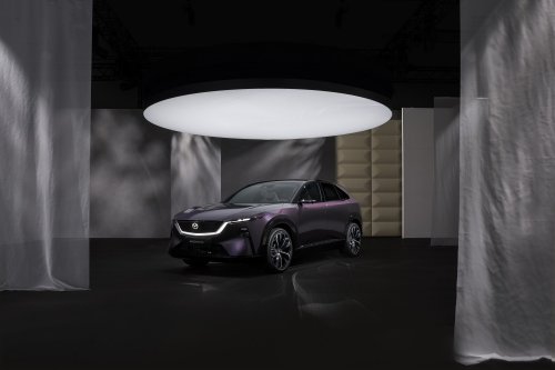 Mazda CX-6e – global EZ-60 is EV-only with 190 PS, 484 km WLTP range, 195 kW DC fast charging