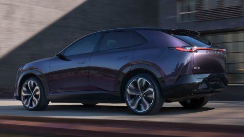 Mazda CX-6e – global EZ-60 is EV-only with 190 PS, 484 km WLTP range, 195 kW DC fast charging