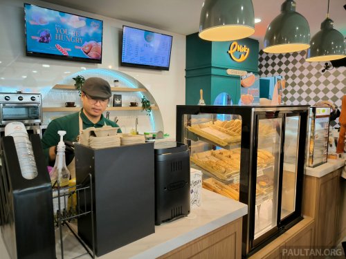 BHPetromart new look and eNak ready-to-eat kiosk launched – coffee and pastries for your pit stop