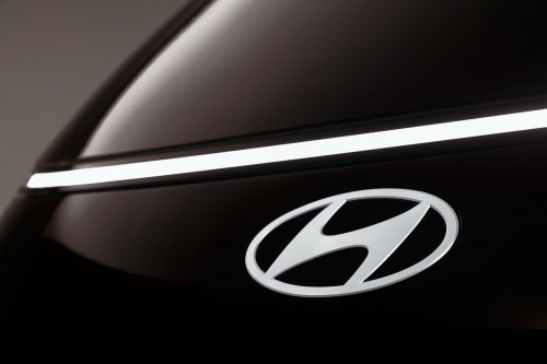 2026 Hyundai Staria Electric debuts – 84 kWh battery, 400 km WLTP estimated; seven- and 9-seater versions