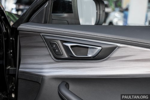 Chery Tiggo 8 1.6T full showroom gallery in Malaysia – non-Pro model is cheapest 7-seat Chery at RM129,800