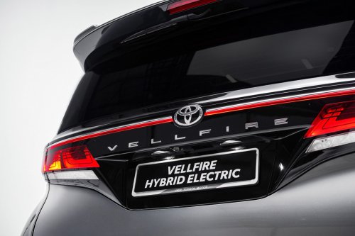 2026 Toyota Vellfire Hybrid launched in Malaysia – 250 PS, 5.7 l/100 km, Alphard-level kit, priced at RM550k