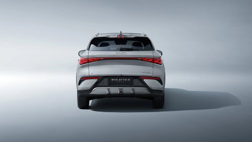 BYD Atto 3 facelift in HK – still FWD, 204 PS, 420 km WLTP range, but with faster 105 kW DC charging