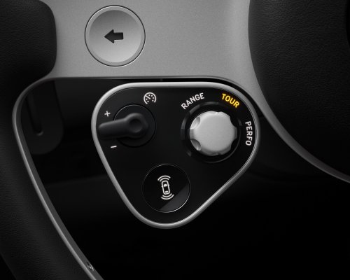 Touchscreens are the wrong tech for main car controls – Ferrari Luce interior, ex-Apple designer Jony Ive