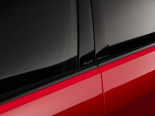 2026 Audi RS5 – 639 PS PHEV über sedan/wagon; 0-100 km/h 3.6 secs, 84 km EV range, up to 2,370 kg