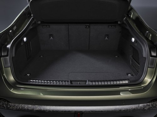 2026 Audi RS5 – 639 PS PHEV über sedan/wagon; 0-100 km/h 3.6 secs, 84 km EV range, up to 2,370 kg