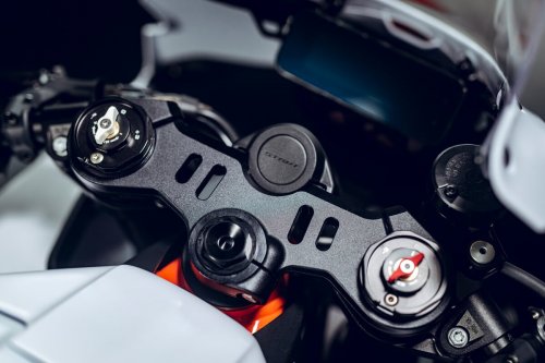 2026 KTM 990 RC R Track – 135 PS, 105 Nm torque