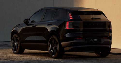 Volvo EX30 updated for MY2026 – entry-level 150 PS powertrain added, up to 476 km WLTP; new UX, V2L
