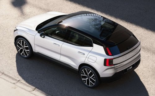 Volvo EX30 updated for MY2026 – entry-level 150 PS powertrain added, up to 476 km WLTP; new UX, V2L