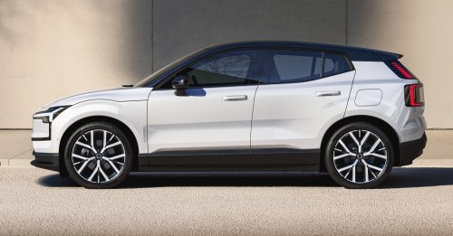 Volvo EX30 updated for MY2026 – entry-level 150 PS powertrain added, up to 476 km WLTP; new UX, V2L