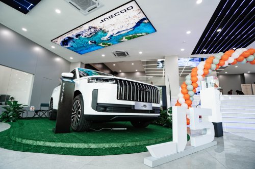 Buy a Jaecoo J5 from Omoda Jaecoo Carro, enjoy launch package worth RM8k including RM3k Duit Raya