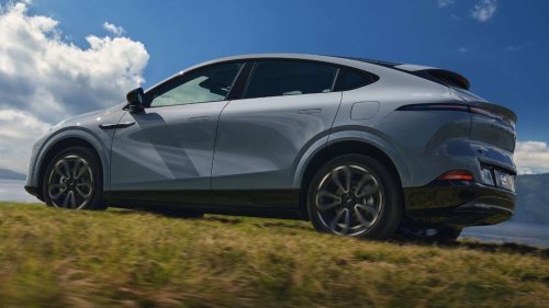 Xpeng G6 PowerX – REEV version with 296 PS, 430 km CLTC EV range, 1,704 km total, 2.24 litres per 100 km