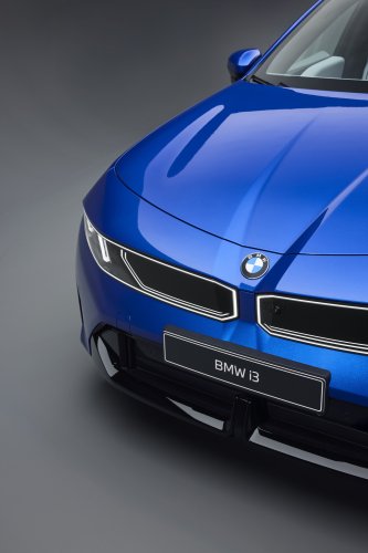 2026 BMW i3 revealed – NA0 EV 3 Series with up to 469 PS, 900 km WLTP range, 400 kW DC fast charging