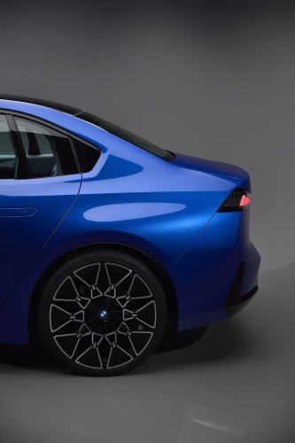 2026 BMW i3 revealed – NA0 EV 3 Series with up to 469 PS, 900 km WLTP range, 400 kW DC fast charging