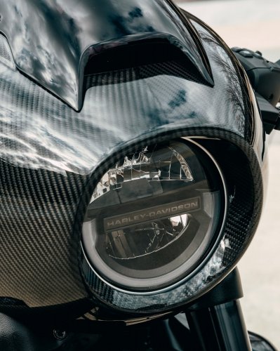 Harley-Davidson shows carbon-fibre RMCR Concept